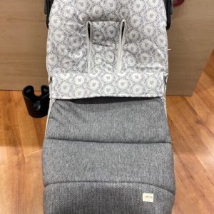 Saco para silla de bebé ardilla gris/ punto gris